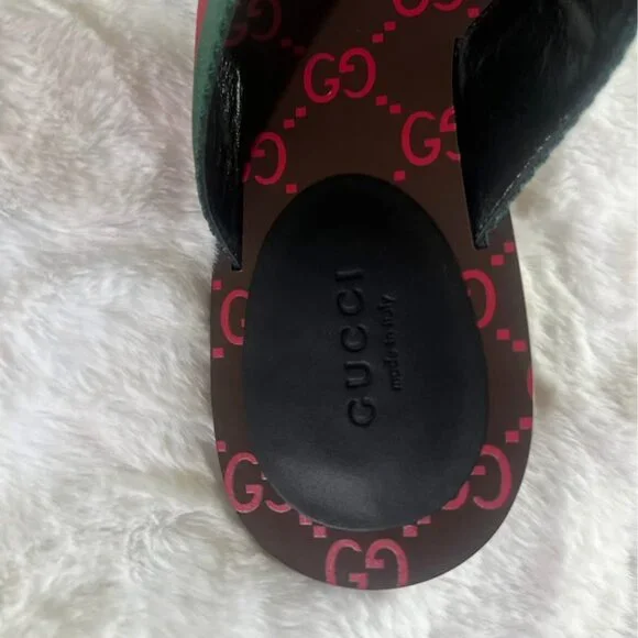 Gucci Kika Web Thong Sandals - Picture 2 of 5